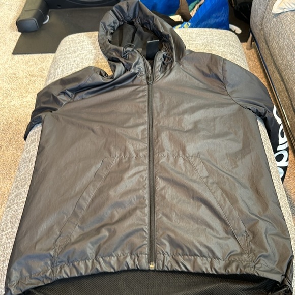 adidas Women's Essentials Linear Windbreaker - Picture 12 of 13